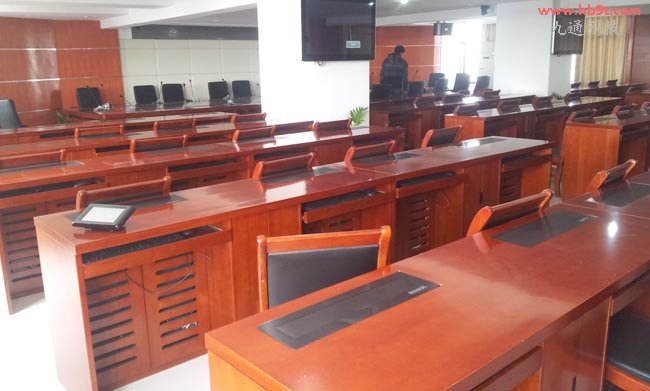 �@ʾ��ȫ�����º�������o�κξ��|�����ڴ������